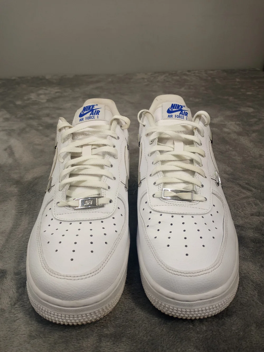 Nike Air Force1 Men’s White Low-Top Sneakers Size 10